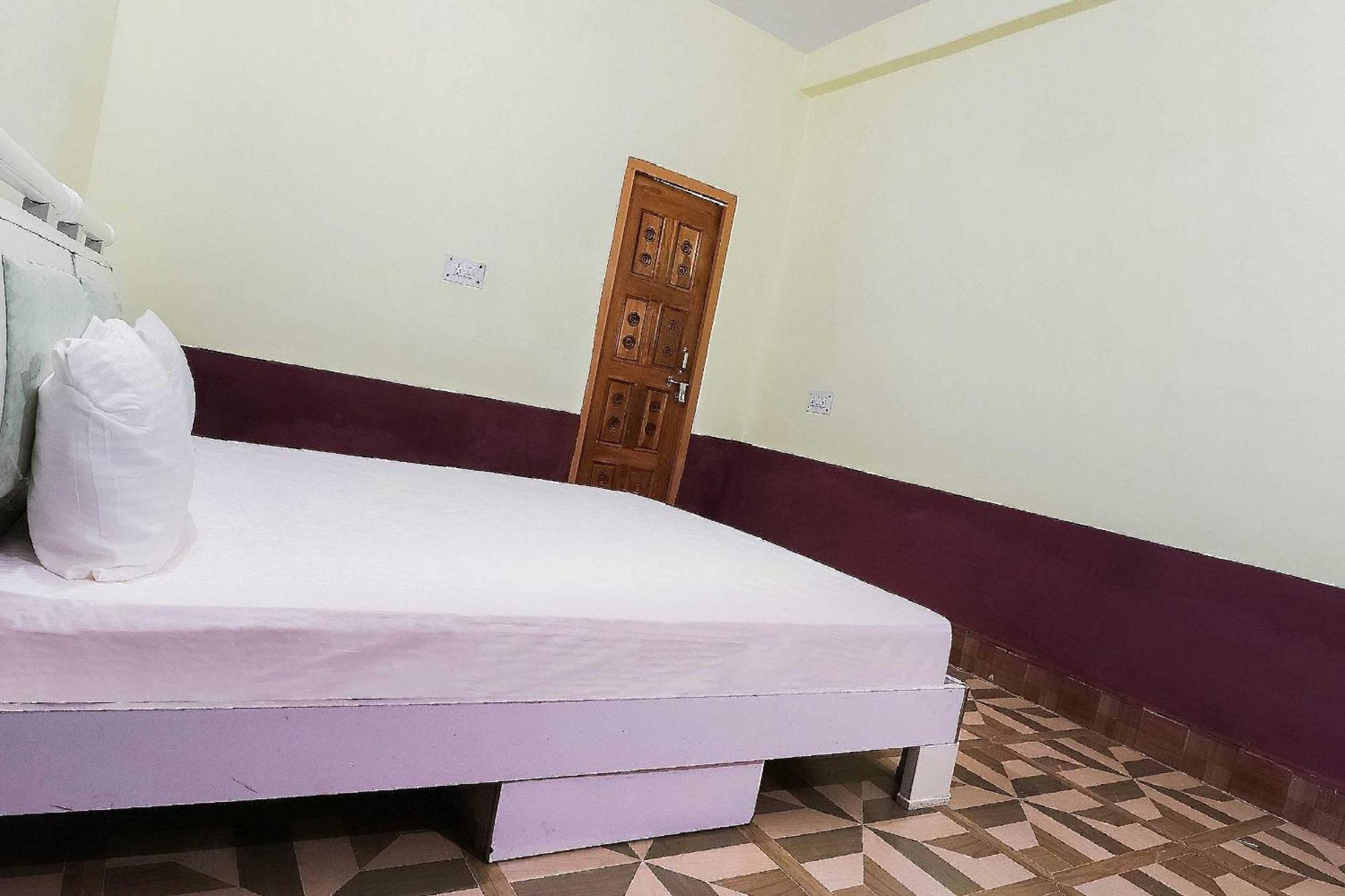 Hotel O Jyotish House Ayodhya Exterior photo